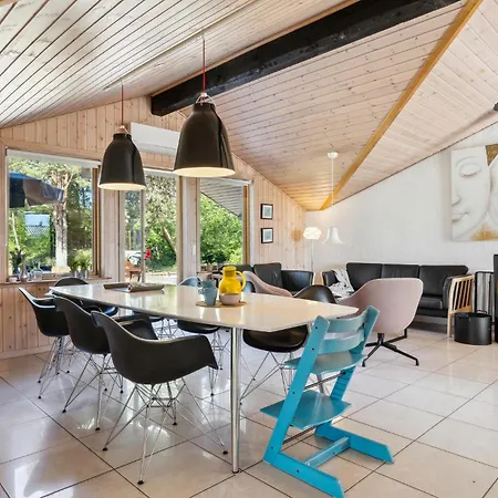 Holiday home Beautiful In With Kitchen *