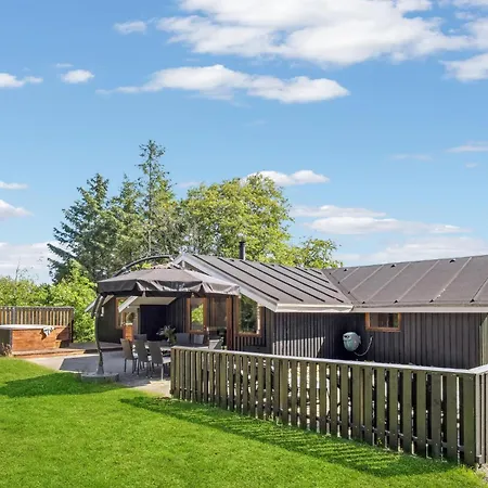 Holiday home Beautiful In With Kitchen *