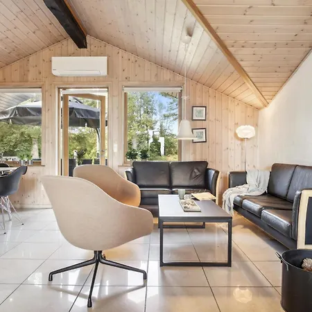 Holiday home Beautiful In With Kitchen Blavand